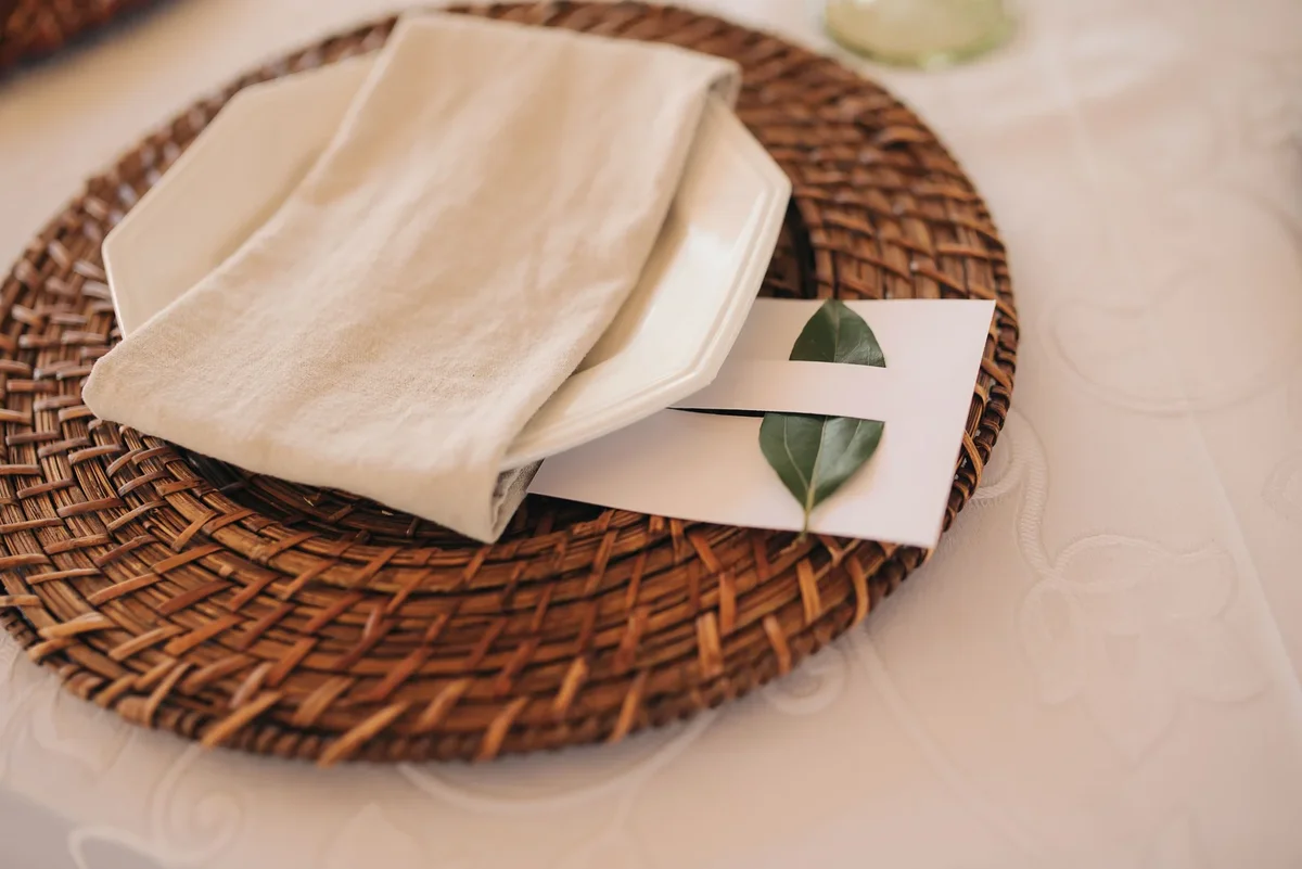 décoration avec feuille d'arbre