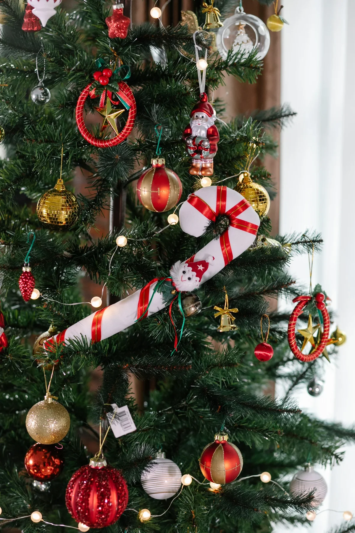 sapin-noel-rouge-blanc